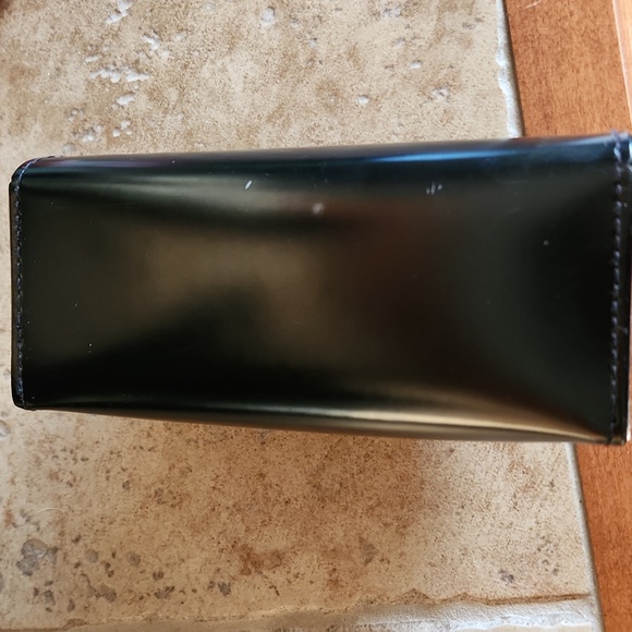 Marc by Marc Jacobs black hard shell eyeglass/sunglasses holder - Picture 6 of 11